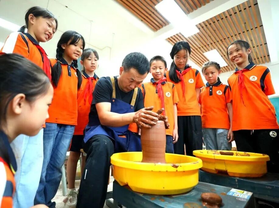 下周就放，春秋假来了！重庆一地放假时间已定，共4天